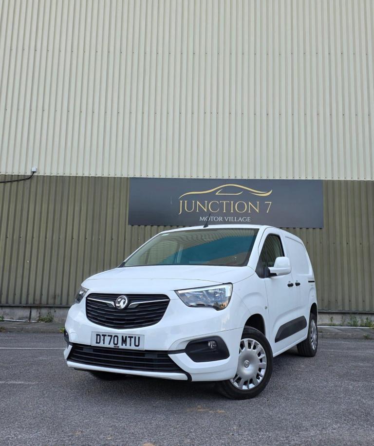 2021 Vauxhall Combo 1.5 Turbo D 2300 Sportive L1 H1 Euro 6 4dr PANEL VAN Diesel Manual