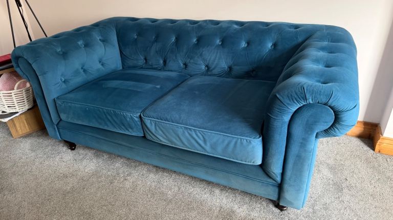 Blue chesterfield sofa