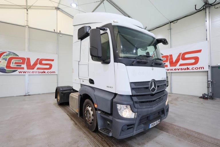 2014 (14 PLATE) Mercedes Benz ACTROS 1840 4x2 Euro 6 Tractor Units