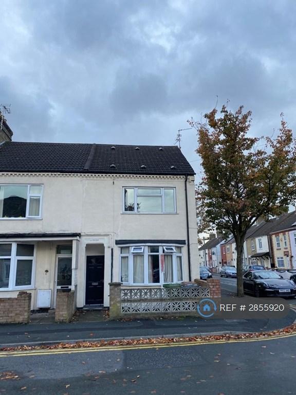 2 bedroom flat in Eastgate, Peterborough, PE1 (2 bed) (#2855920)