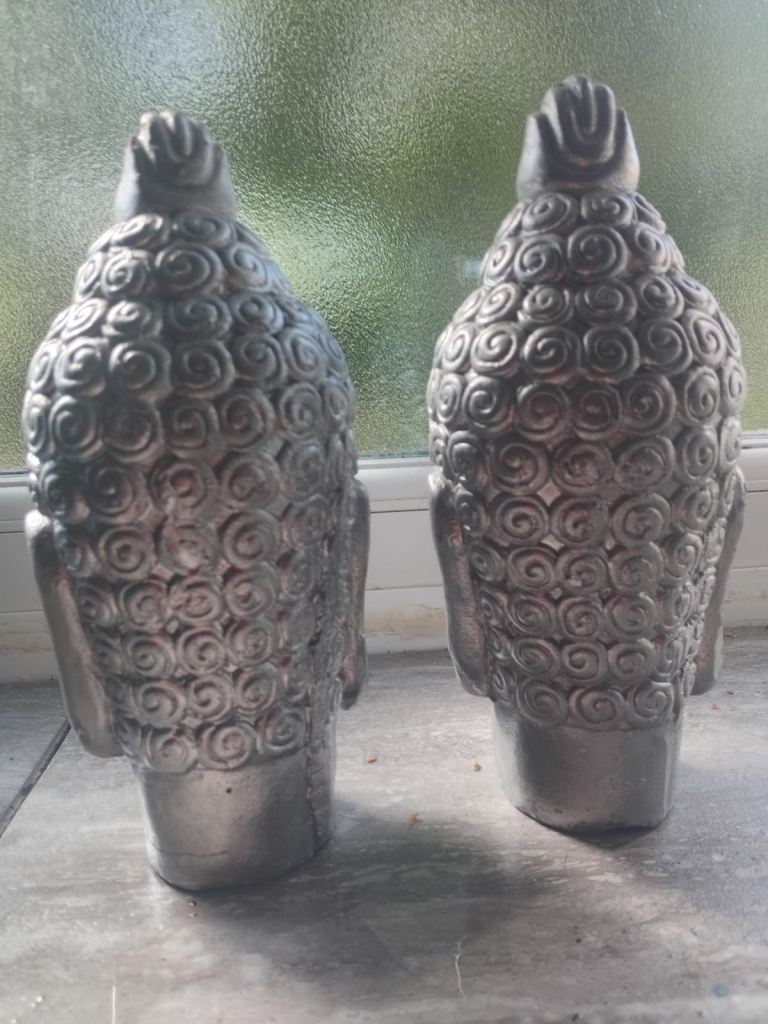Buddha’s heads 