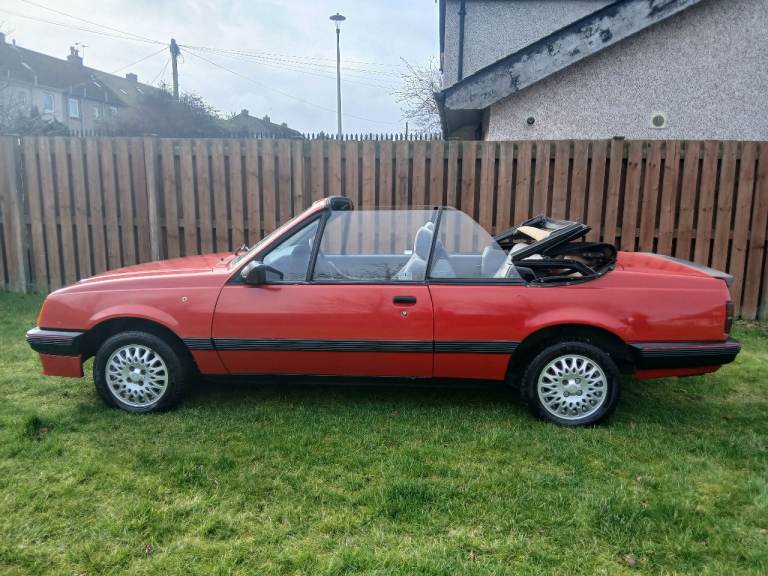 Classic 1986 VAUXHALL CAVALIER 1.8 AUTOMATIC CONVERTIBLE GOOD CONDITION LOW MILEAGE P/X SWAP