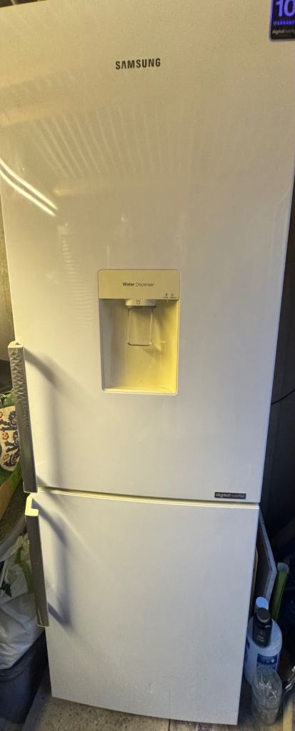 Samsung fridge freezer 