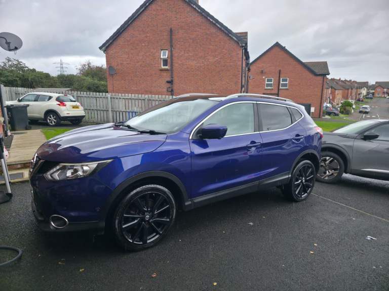 image for 2014 NISSAN QASHQAI TEKNA DCI 1.5 5DR 6 Speed Manuel £20 Road Tax low miles Diesel pan roof