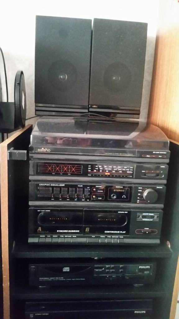 Saisho Complete Music System with Speakers