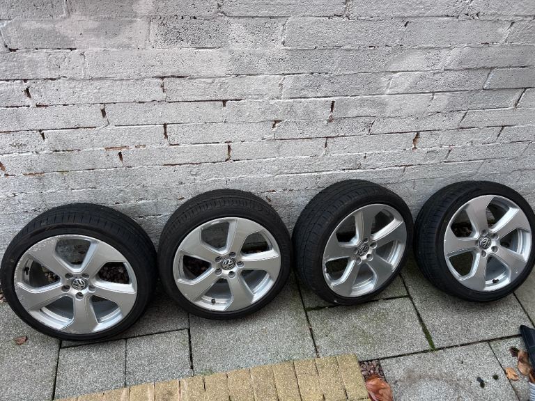Vw golf mk7 u.5 Austin Ronal 18” wheels 5x112 caddy GTI oem 7mm tread tyres 