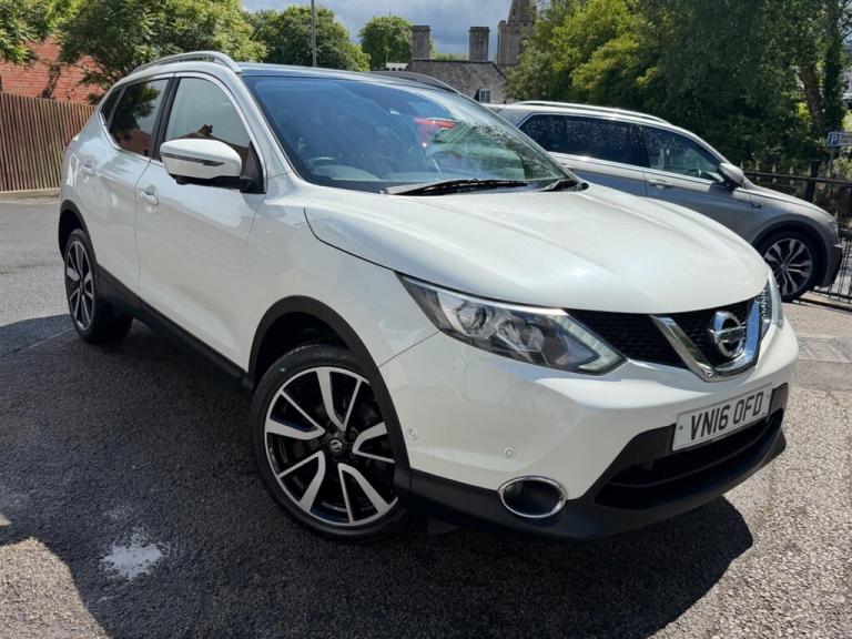 2016 Nissan Qashqai 1.6 DIG-T Tekna 2WD Euro 6 (s/s) 5dr SUV Petrol Manual