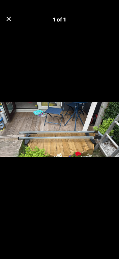 Universal Halfords heavy duty van roof bars