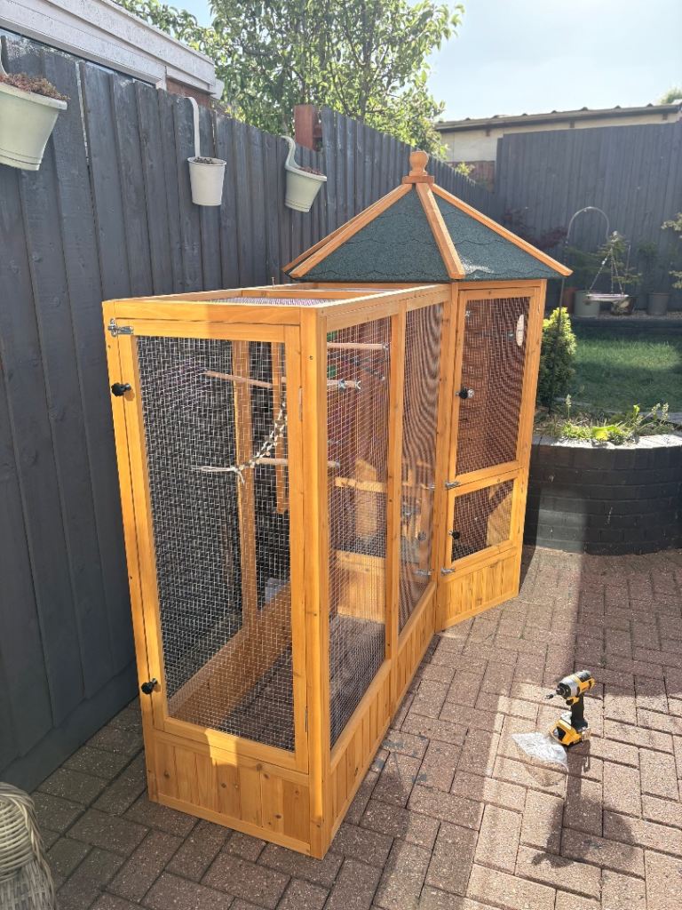Bird aviary 
