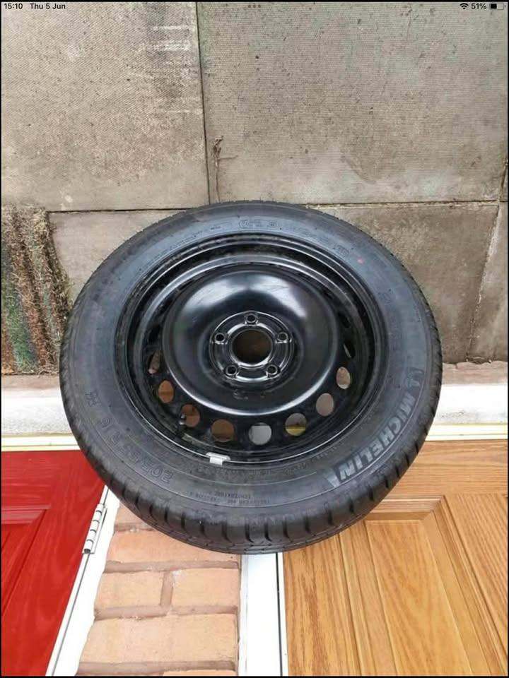 Complete tyre 🛞 Steel 5 Nuts + tyre 205/55 R16 91 Michelin Energy Brand New