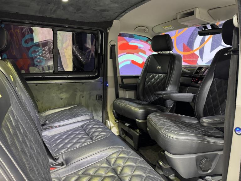 2017 Volkswagen Transporter 2.0 TDI BMT 204 Highline Kombi / Camper Van DSG Crew Van Diesel Autom...