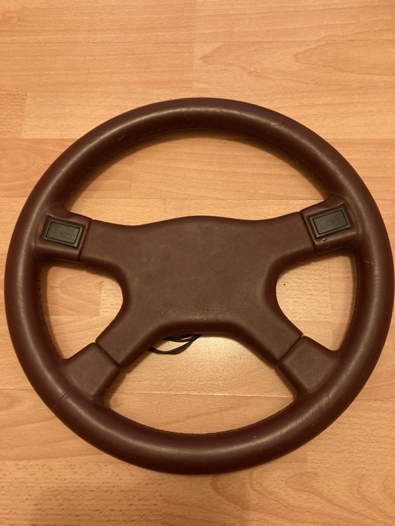 STEERING WHEEL (A)