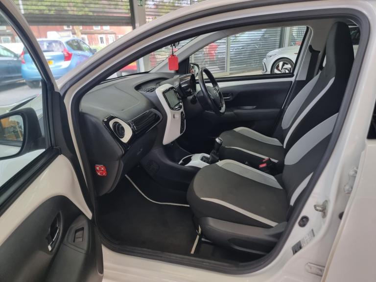 2016 Toyota AYGO 1.0 VVT-i X-Pure 5dr HATCHBACK Petrol Manual