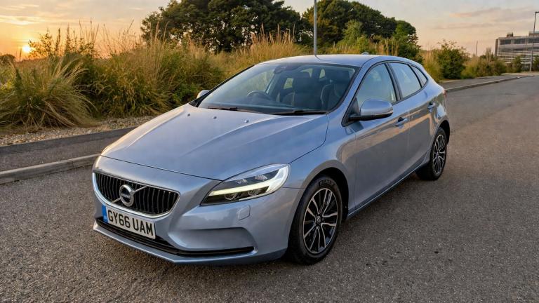  VOLVO V40 T2 2.0 Manual - ULEZ 