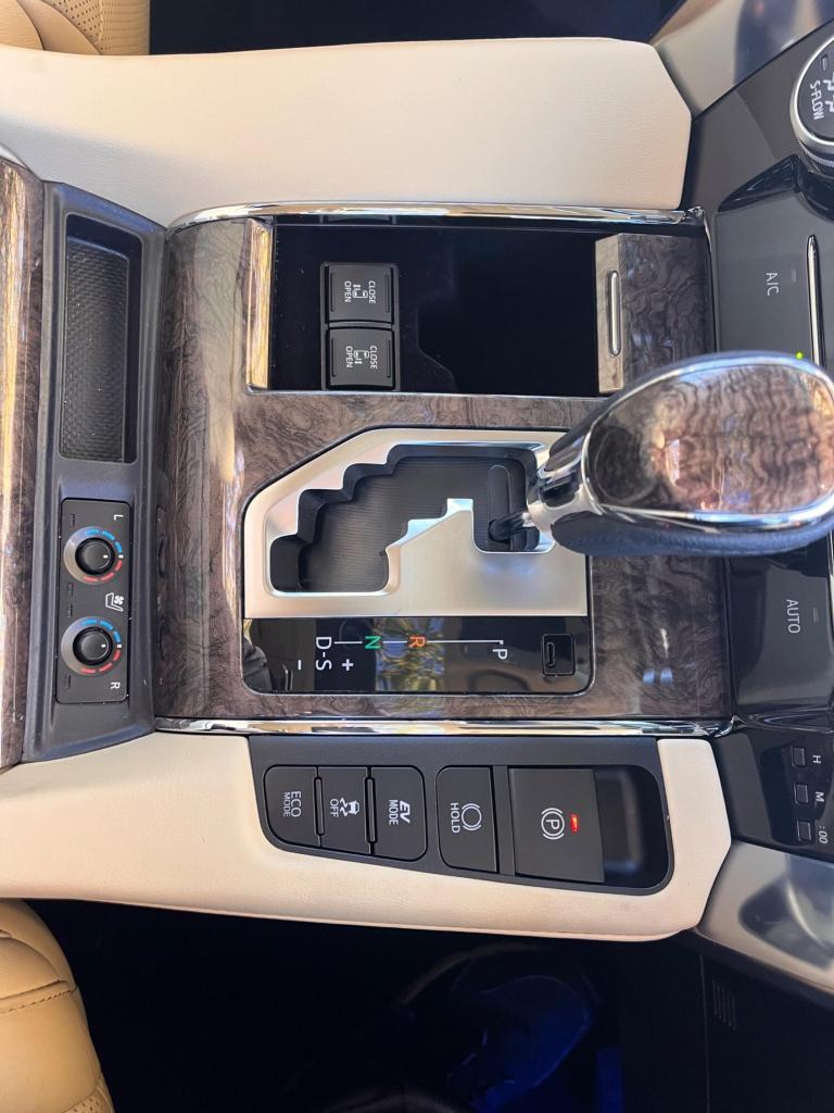  Toyota Alphard 2.5 HYBRID PETROL EXECUTIVE LOUNGE Petrol/Electric Hybrid Automatic