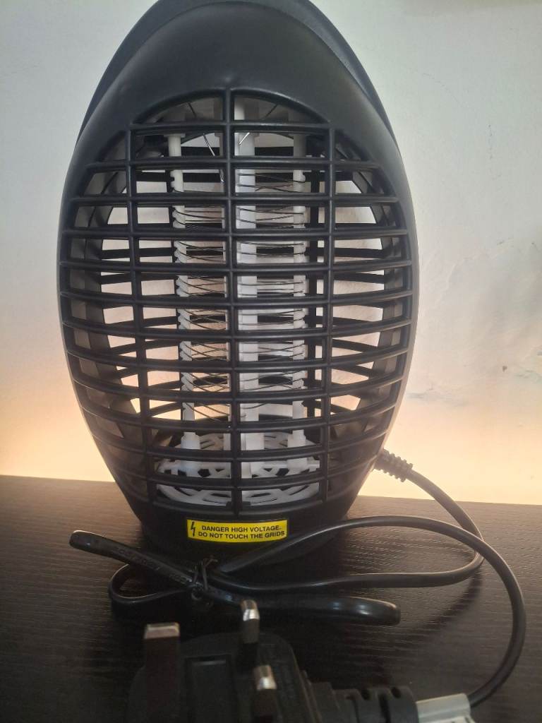 Electric Fly Bug Zapper Mosquito Killer Lamp – Black, Good Condition