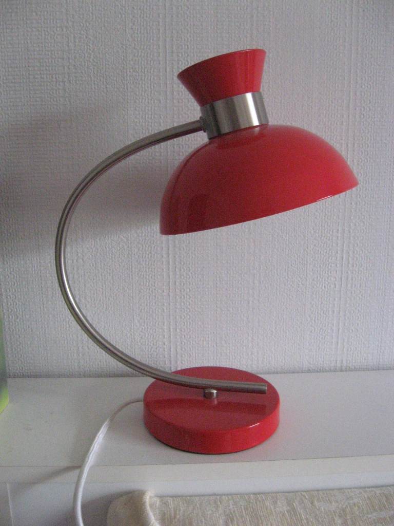 NEW DAR LIGHTING ( Hit 4125 )   red metal desk/ table /work lamp