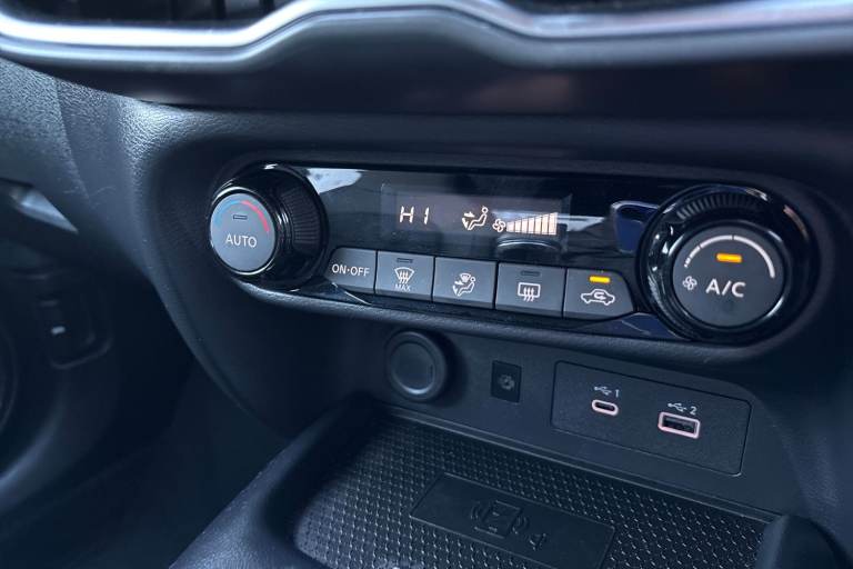 2024 Nissan Juke 1.0 DiG-T N-Connecta 5dr Hatchback Petrol Manual