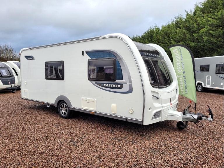 * SALE AGREED *Coachman Pastiche 520/4 2013 Single Axle 4 Berth- Side Dinette