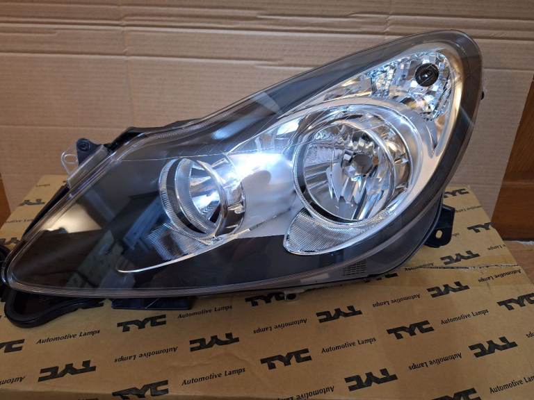 Vauxhall Corsa - Headlight Unit - Passenger/Near Side - New and Boxed 2007-2011