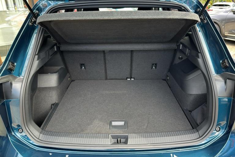  Volkswagen Tiguan 2.0 Tdi R Line Suv 5dr Diesel Dsg Euro 6 s/s 150 Ps Diesel