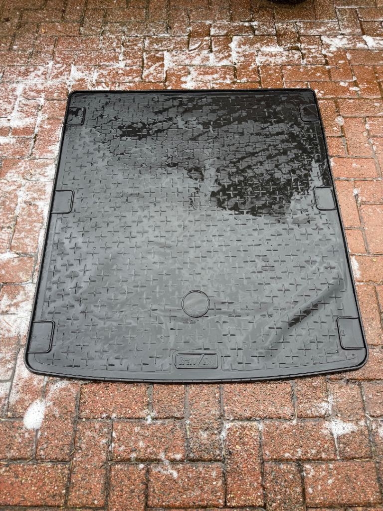 Boot liner for Audi A6 Avante