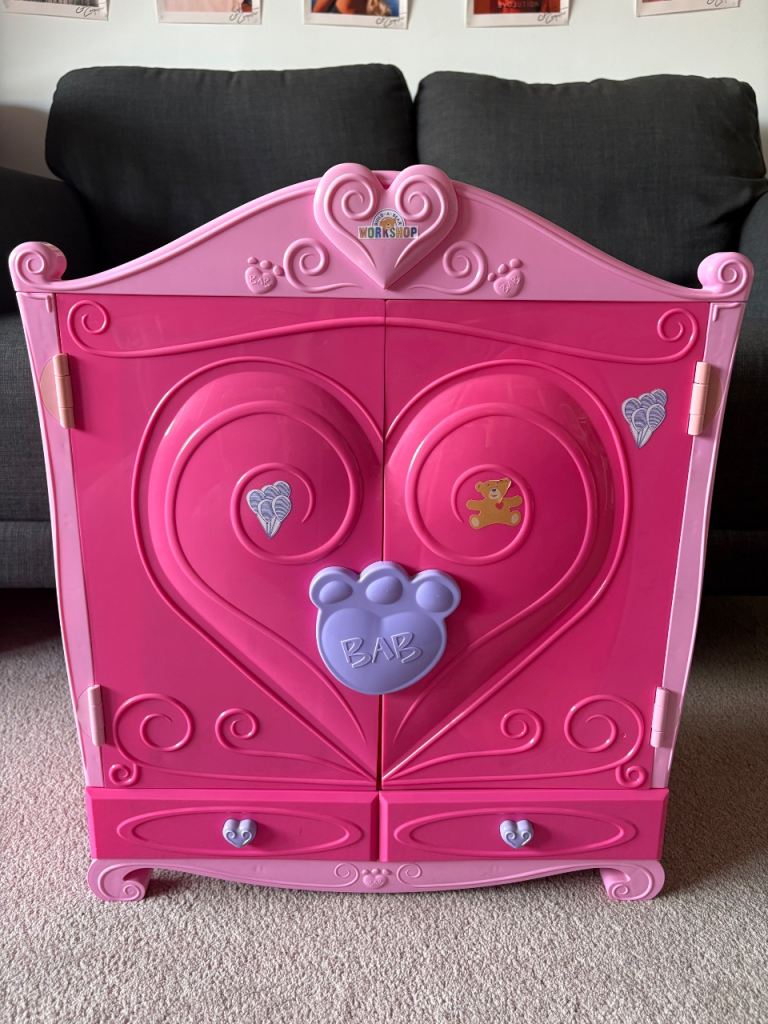 Build-a-bear wardrobe with hangers 