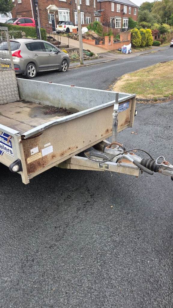 Ivfor williams 8x5  trailer