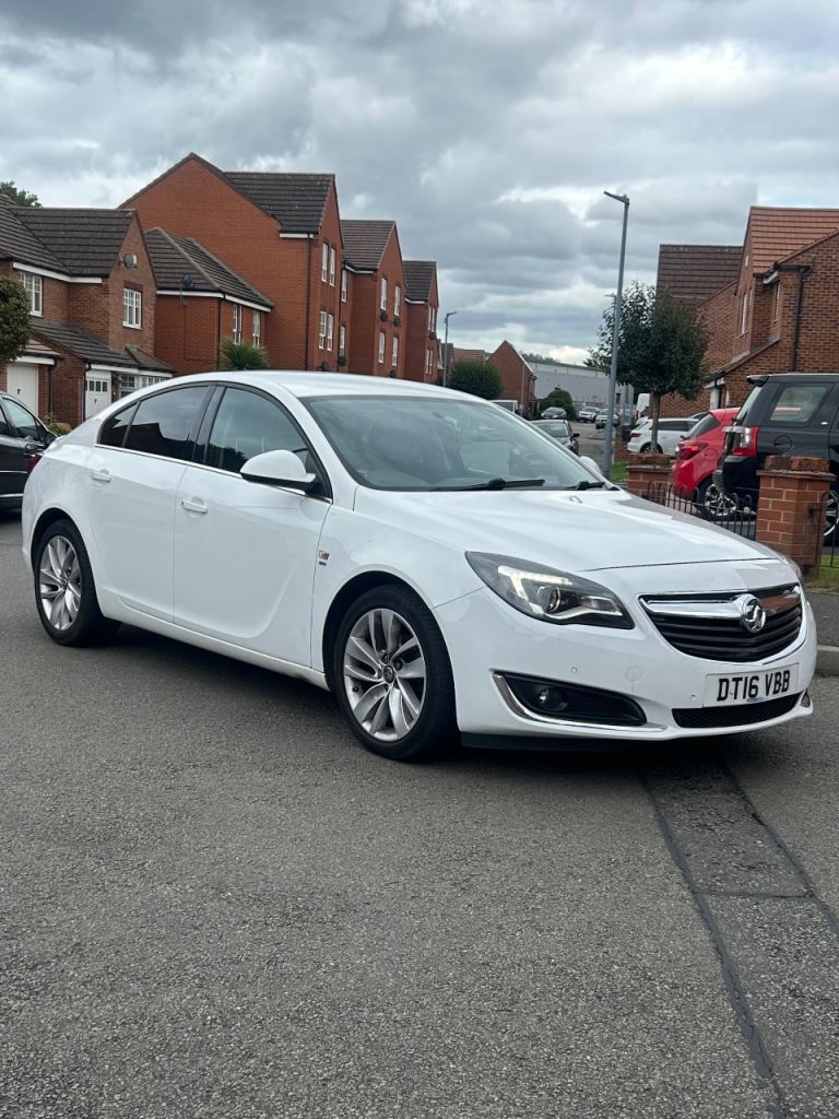 Vauxhall, INSIGNIA, Hatchback, 2016, Manual, 1956 (cc), 5 doors