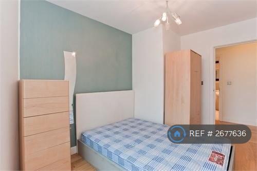 2 bedroom flat in Angel Lane, London, E15 (2 bed) (#2677636)