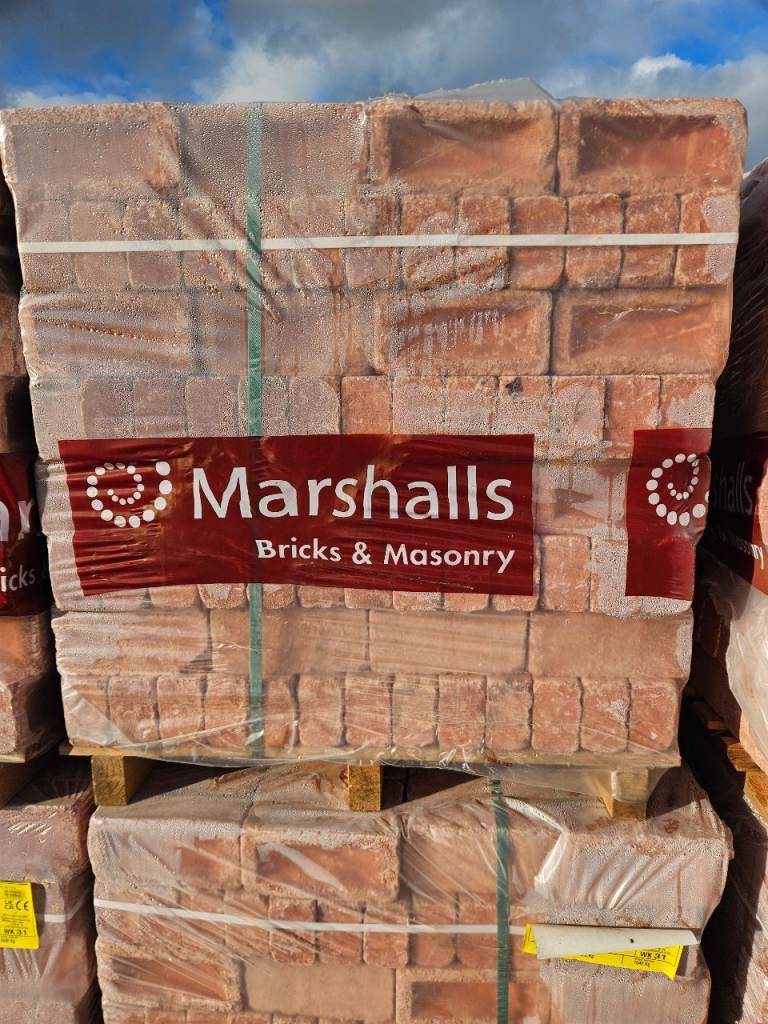Marshalls Phoenix Multi Red facing Brick