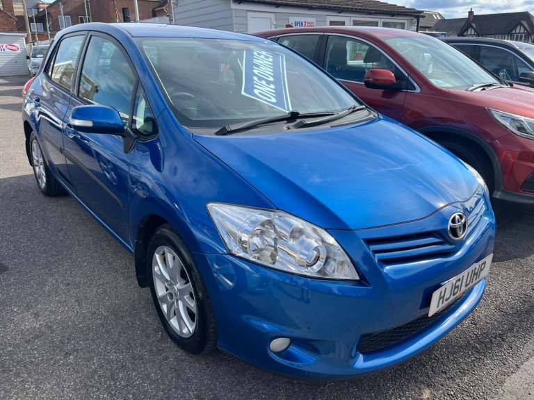 2011 Toyota Auris 1.6 V-Matic TR 5dr HATCHBACK Petrol Manual