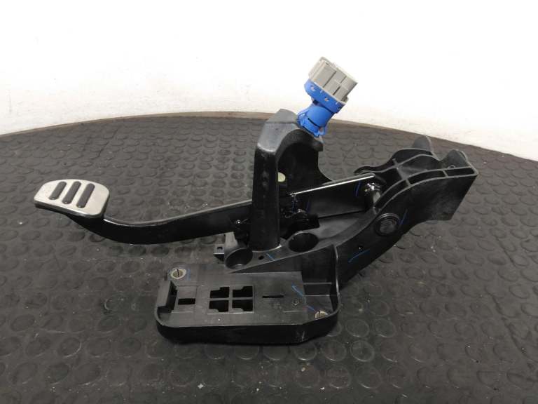 Ford Mustang Gt 2017 Brake Pedal Gr3c9f856bb