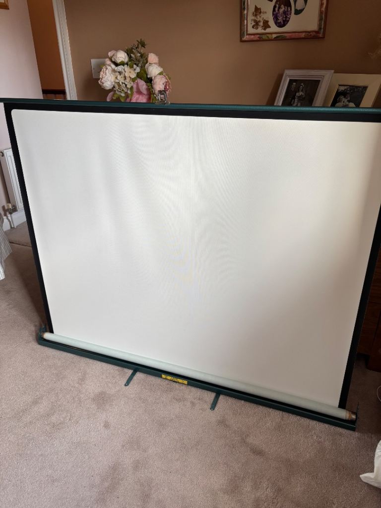 Vintage Johnson’s Luxor projector screen  