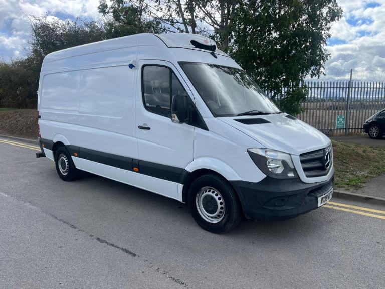 Mercedes-Benz Sprinter MWB REFRIGERATED WITH 240V OVERNIGHT STAND BY 2018REG