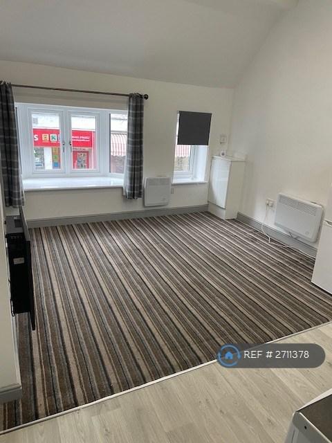 1 bedroom flat in Castle Street, Hinckley, LE10 (1 bed) (#2711378)