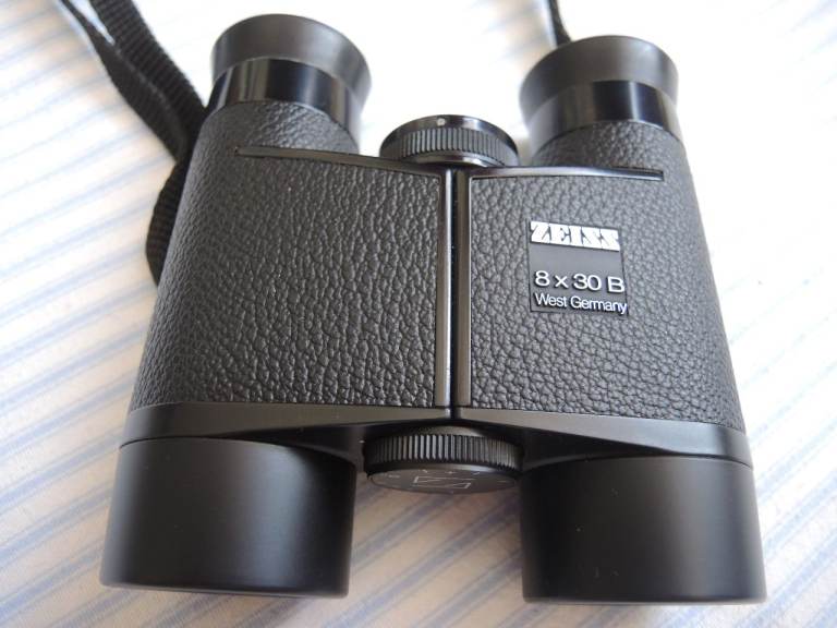 ZEISS 8X30B WITH ORIGINAL CASE BINOCULARS
