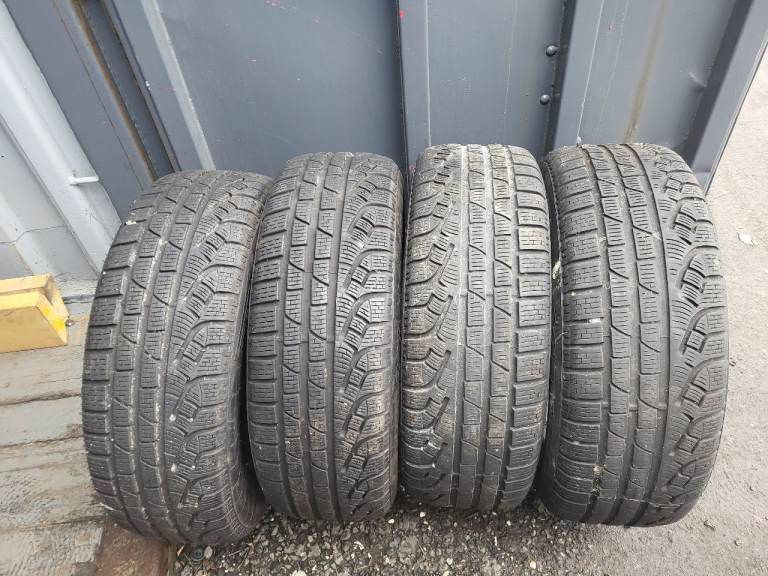 PIRELLI SOTTOZERO MATCHING 205/60/R16 TYRES 