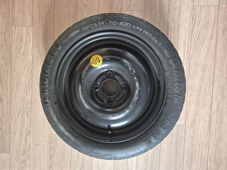 Spare tyre for citroen ds3 with jack, wheel brace and towing eye