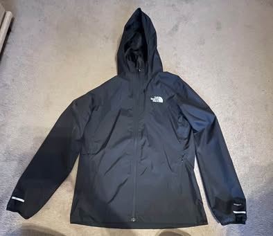The North Face XXL  youth rain coat  Wallington 