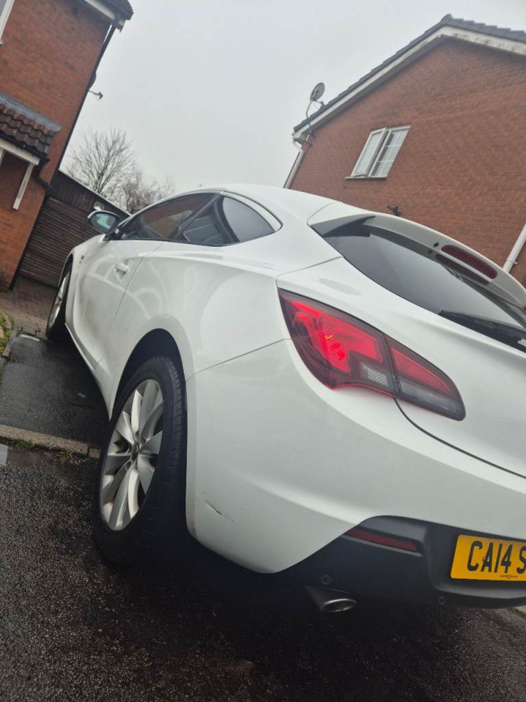Vauxhall, ASTRA GTC, Hatchback, 2014, Other, 1956 (cc), 3 doors