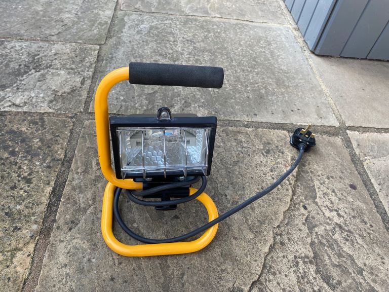 Two portable halogen lamps