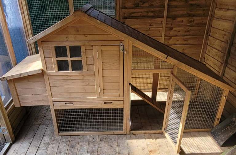 Sussex Chicken Coop & Double Run Extension (Chicken Coops Direct) - Great Condition