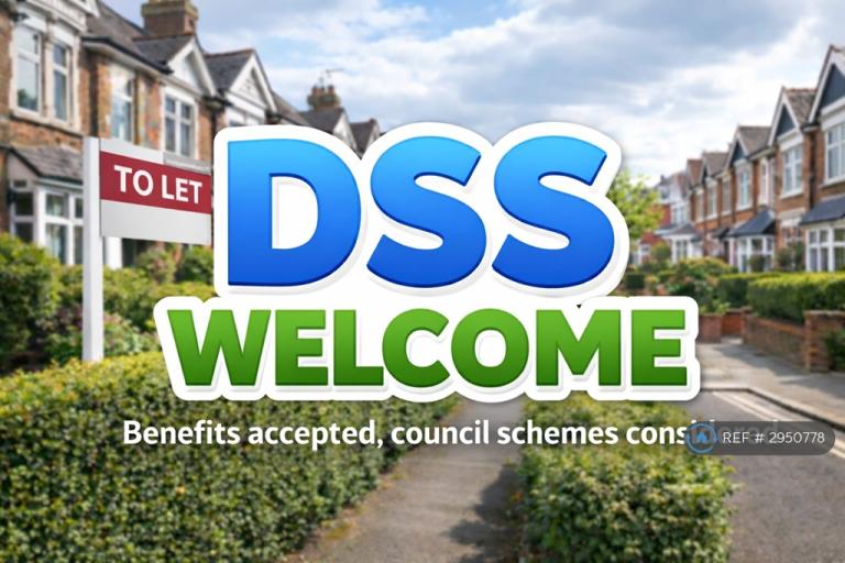 2 bedroom flat in Grange Road, London, E13 (2 bed) (#2950778)