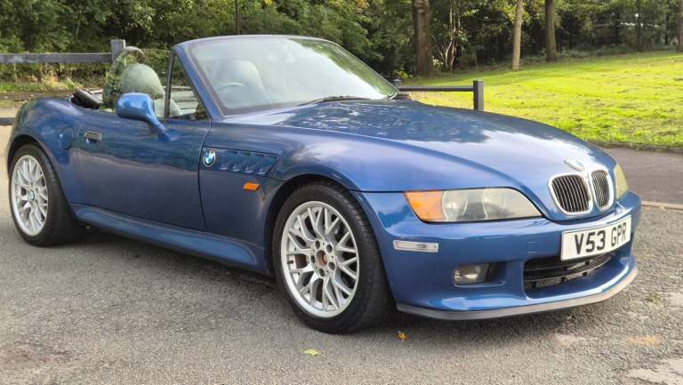 BMW Z3 2.8i WIDE BODY A RARE CAR IN GREAT CONDITION GOING UP IN VALUE
