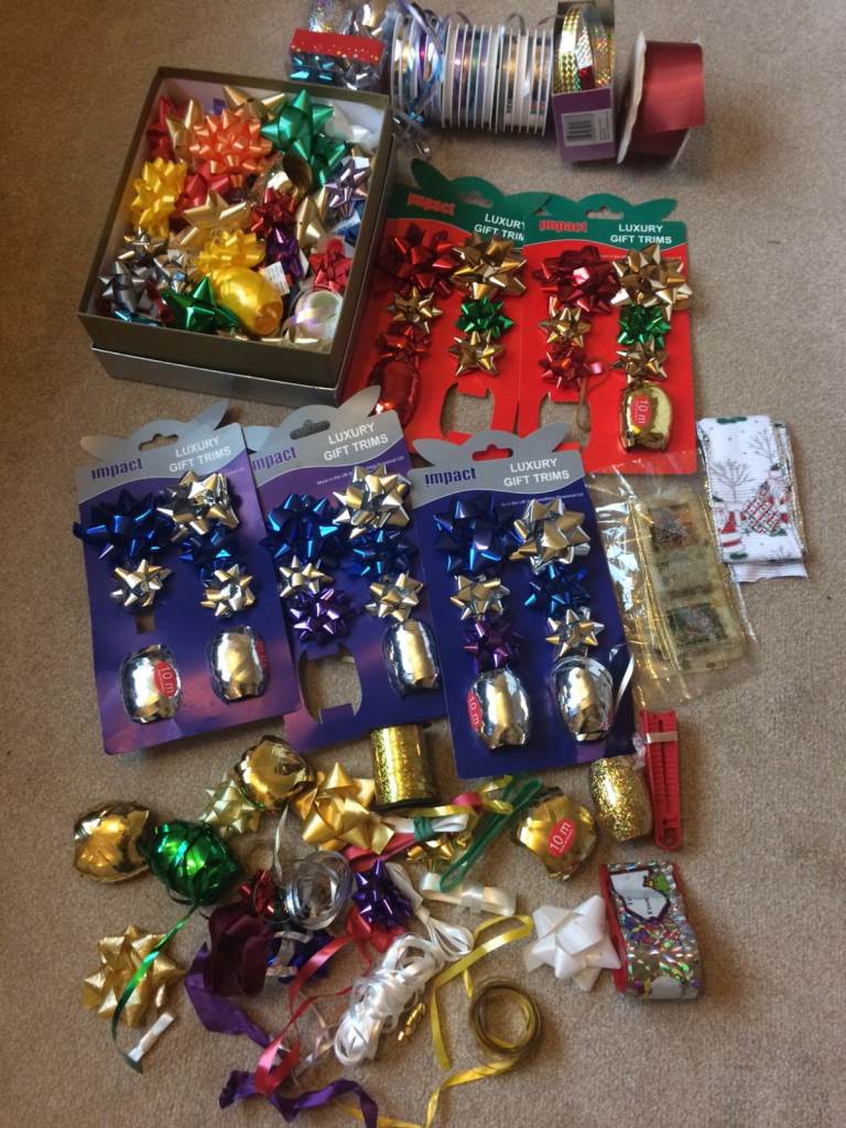 image for Christmas wrapping decorations -great value