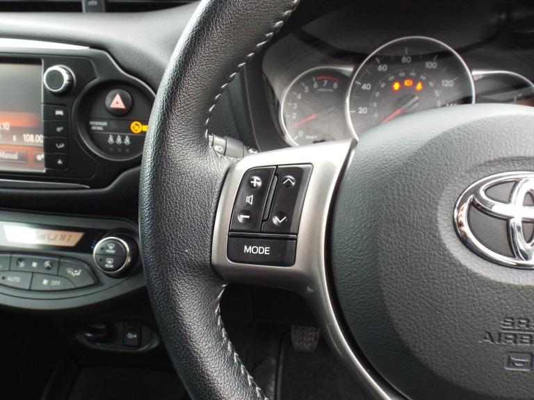  Toyota Yaris 1.33 Dual VVT-i Excel Euro 5 5dr Euro 5 Petrol Manual