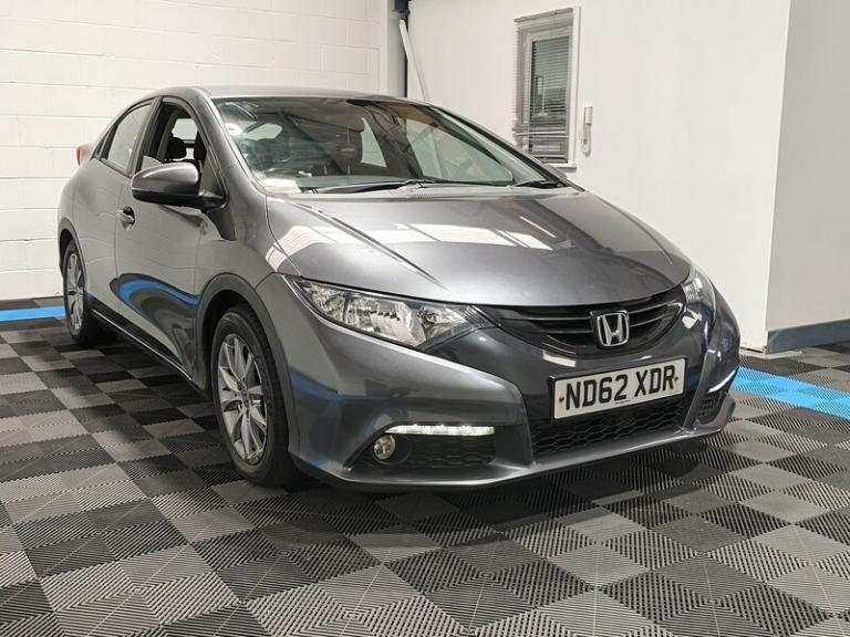 Honda Civic i-VTEC ES Hatchback Petrol Automatic