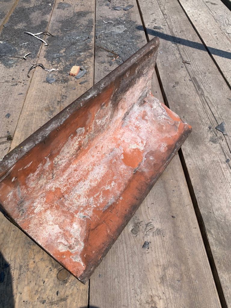 Cocks comb ridge tiles