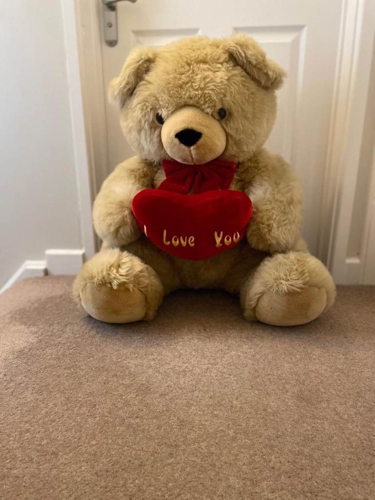 image for Large cuddly brown teddy bear i love you red heart good conditon